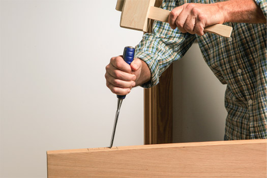 Make space for the hinges (Fit an internal door)