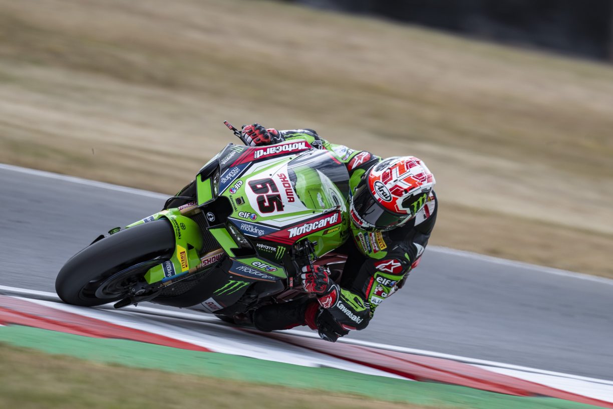 REA DOMINATES FIRST DAY